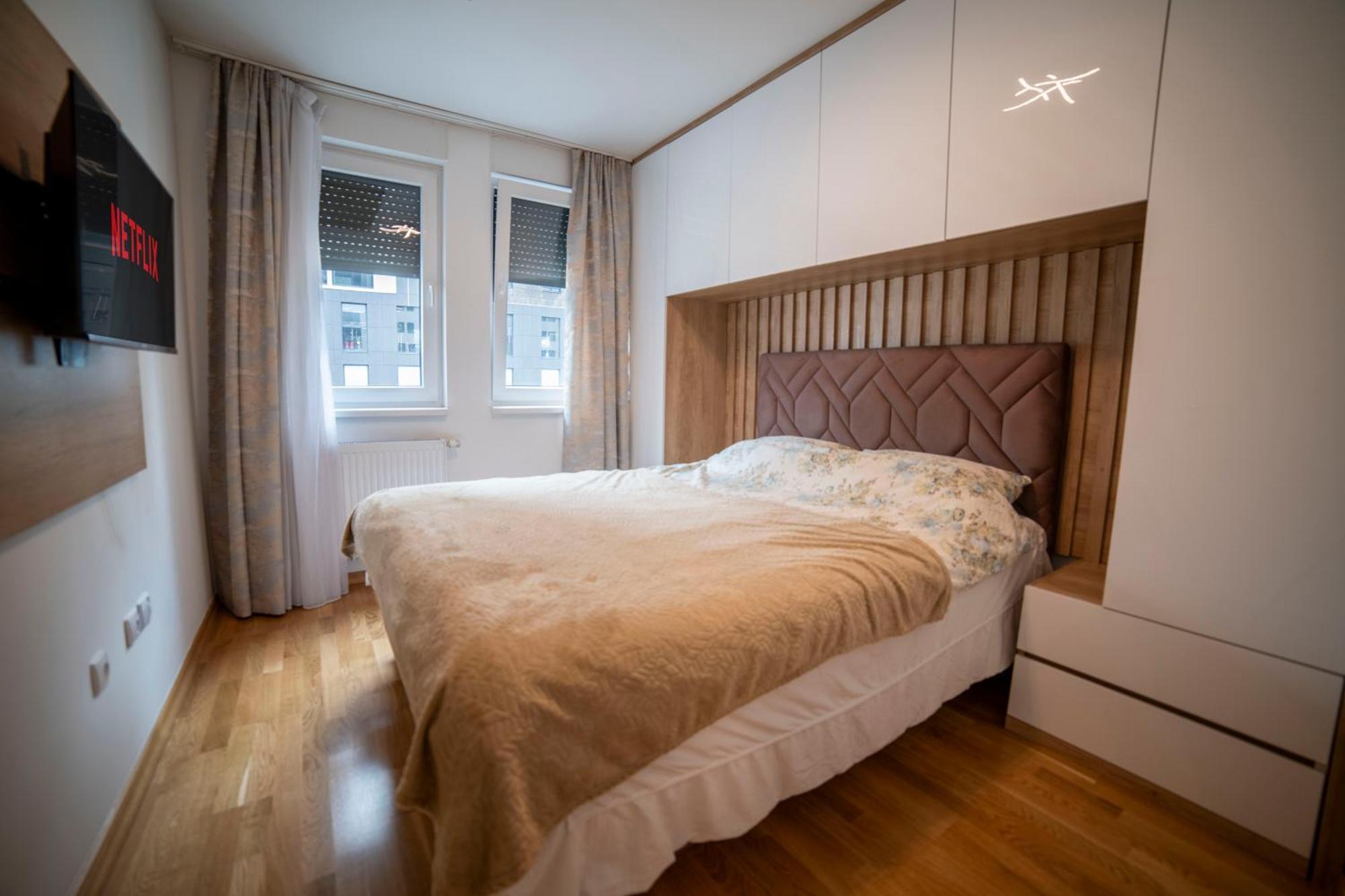 Apartment 5 Star Lukavica Exteriér fotografie