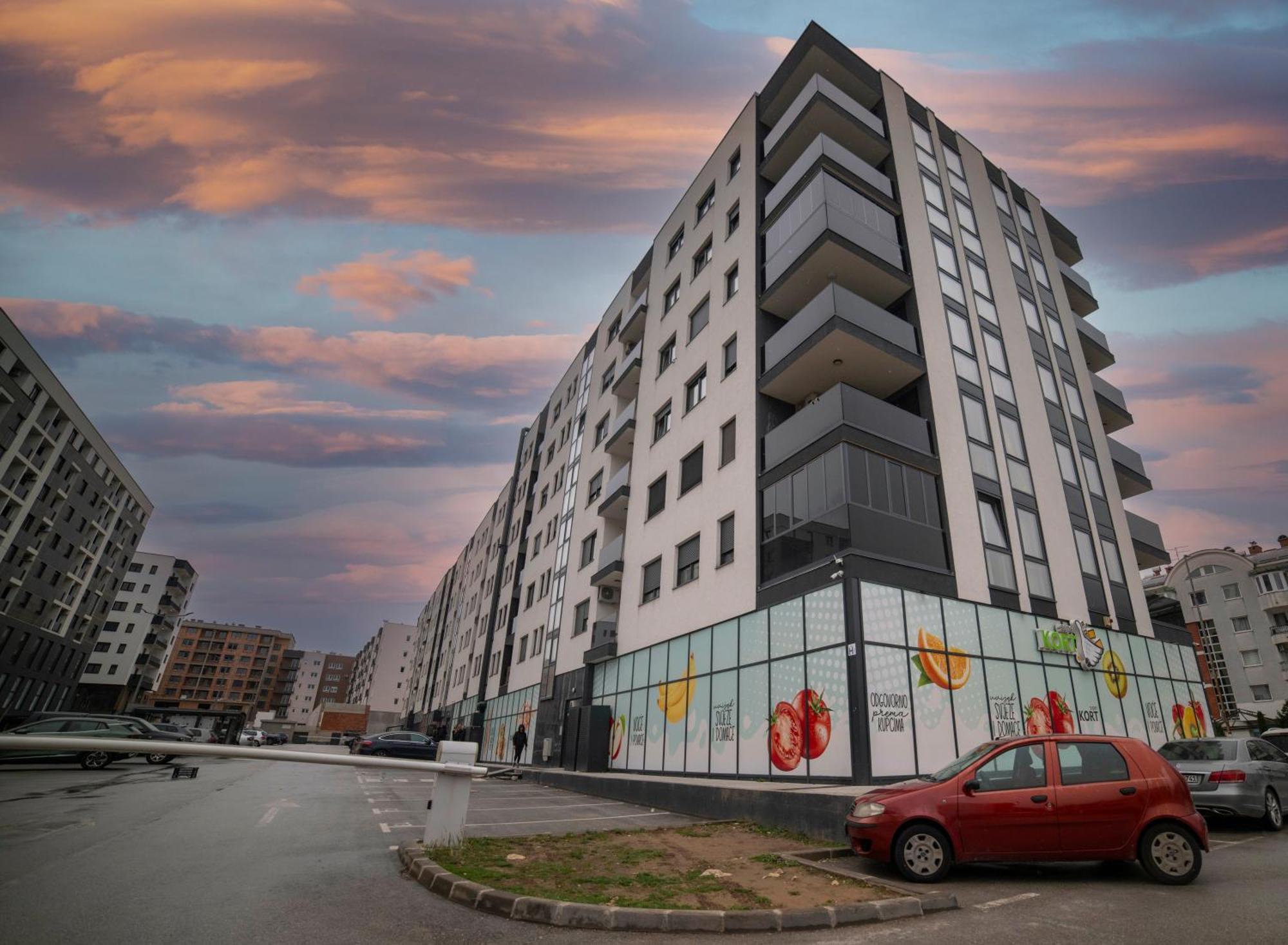 Apartment 5 Star Lukavica Exteriér fotografie