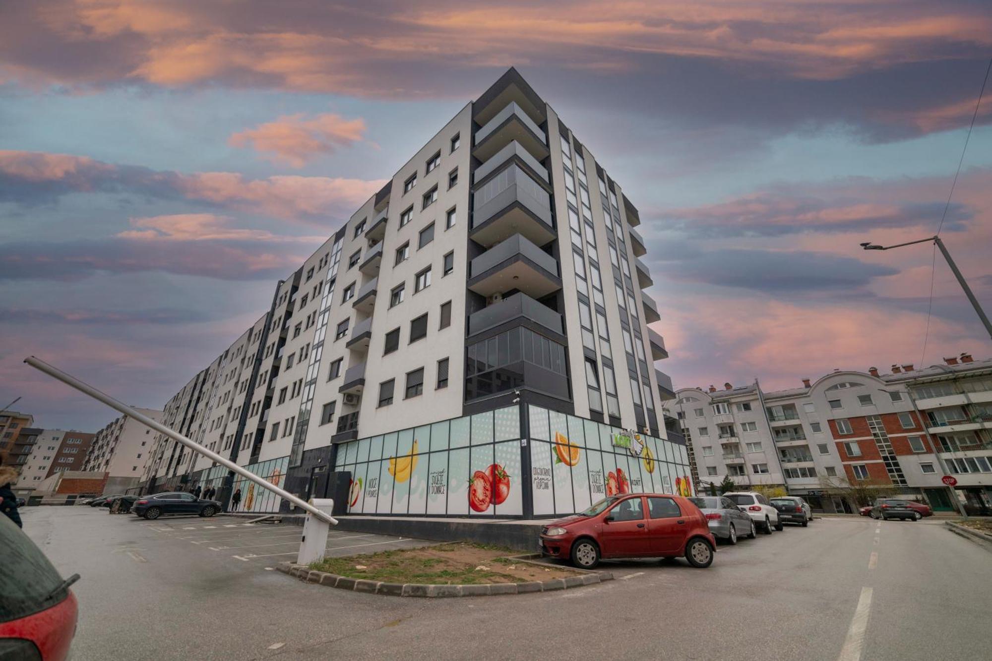 Apartment 5 Star Lukavica Exteriér fotografie