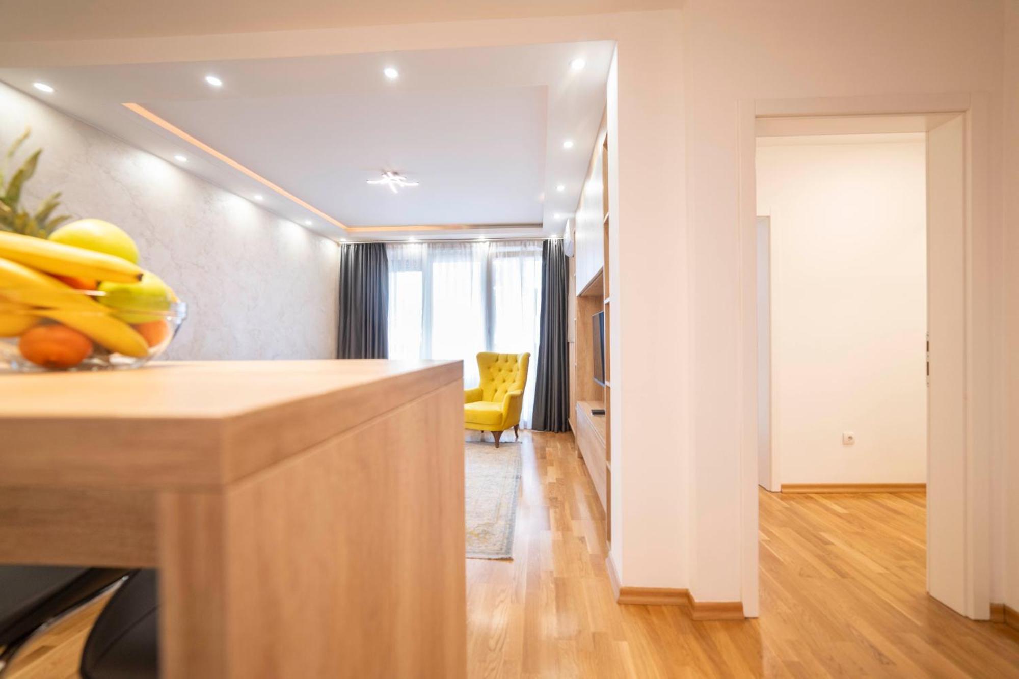 Apartment 5 Star Lukavica Exteriér fotografie